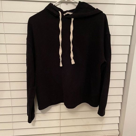 ZARA Women's Black Hoodie Full sleeves With White Drawstrings  US Size - M/L - Picture 1 of 5
